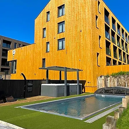 Jbx Avenue Lipno Resort